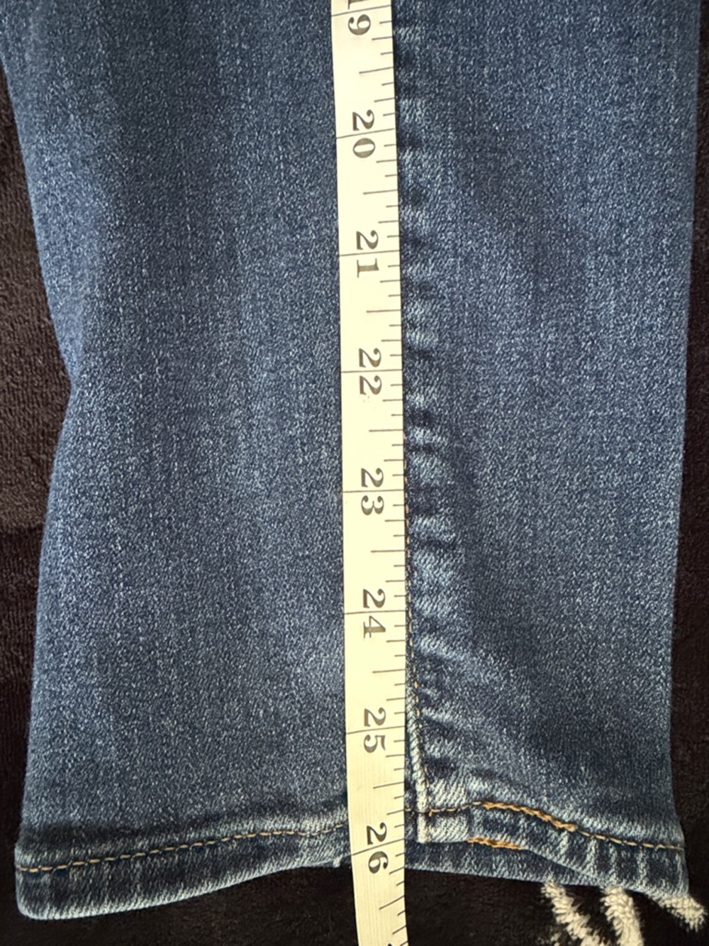 Levi's Women's high rise Skinny Jeans in Medium Blue Wash Denim Size 32 - Picture 4 of 8
